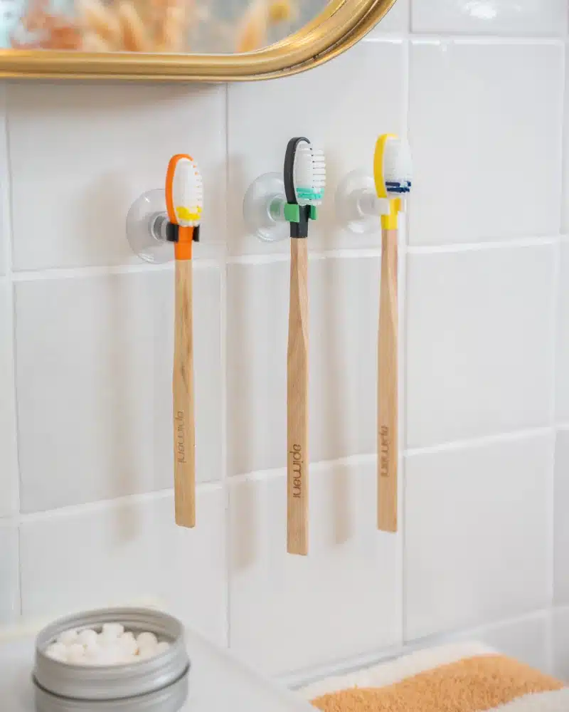 organisation-brosse-a-dents-salle-de-bain