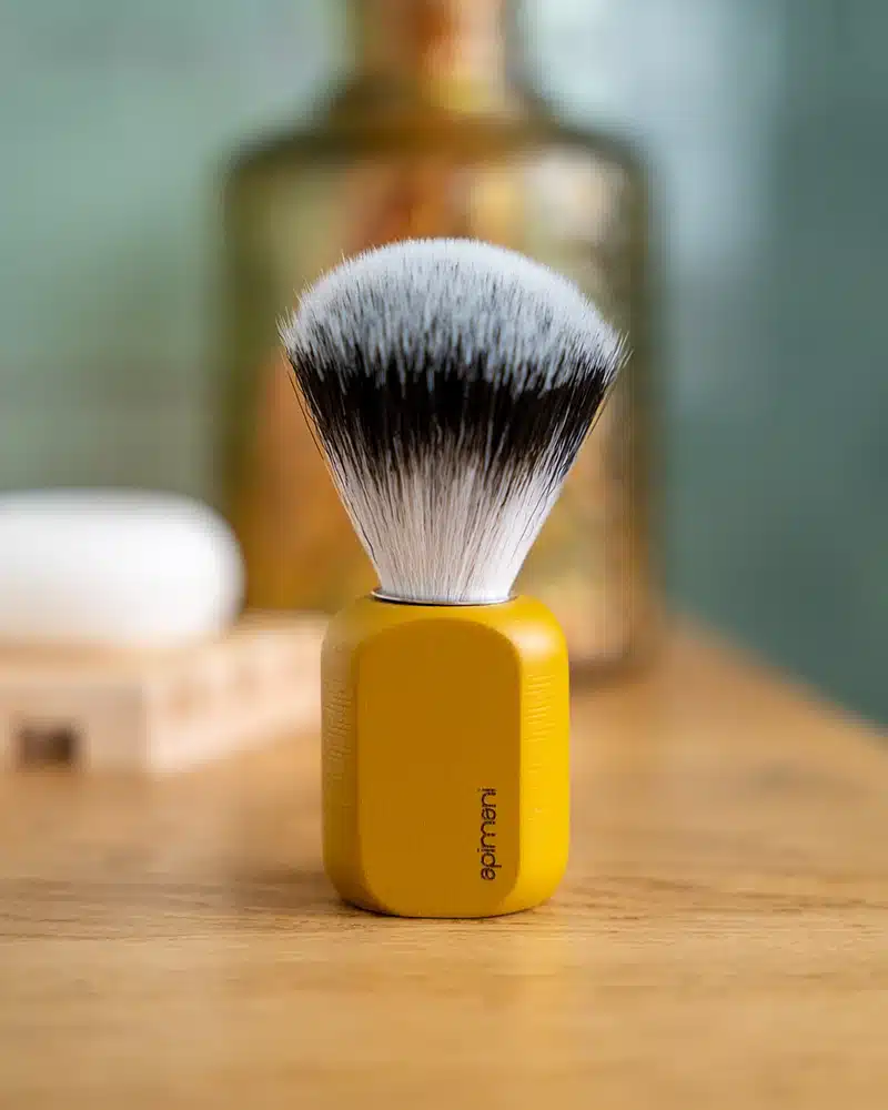 Fournisseur de Blaireaux à barbe en bois