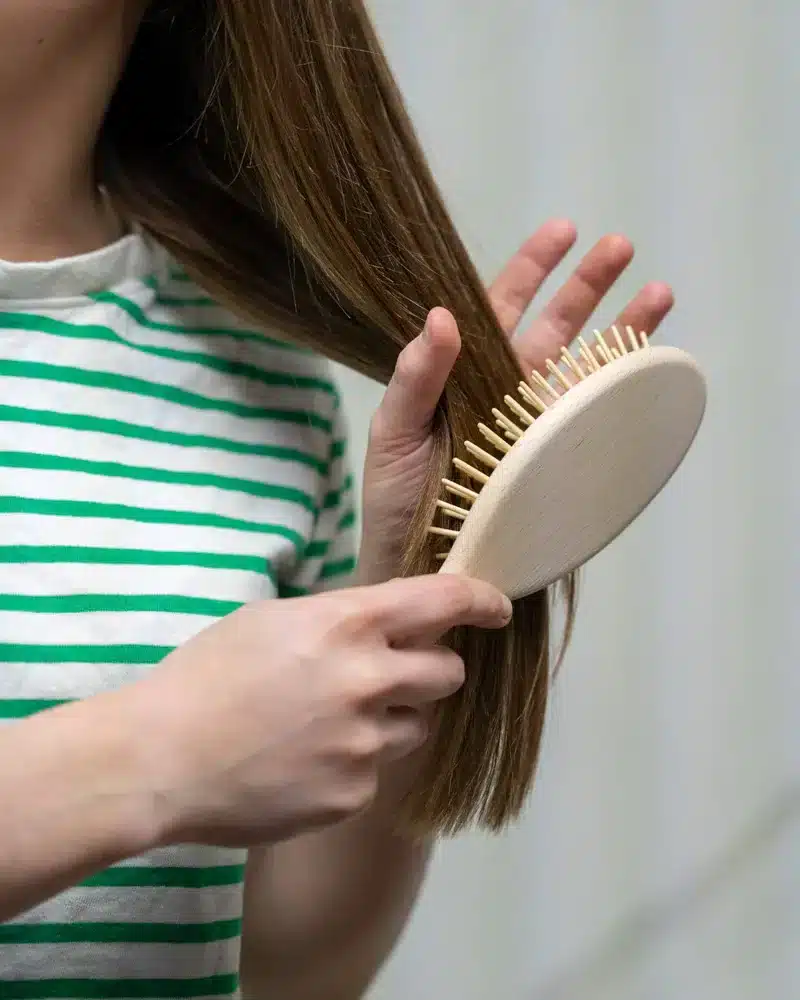 Fournisseur de brosses à cheveux picots bois