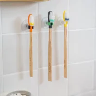 organisation-brosse-a-dents-salle-de-bain