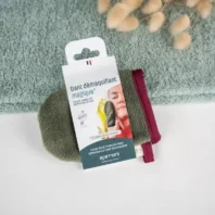 gant-demaquillant-a-l-eau-kaki