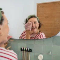 gant-nettoyant-visage