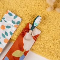etui-tissu-pour-brosse-a-dents
